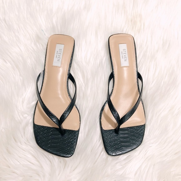 Steve madden tavin sandal Clearance
